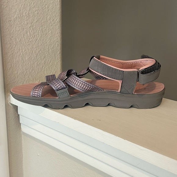 Jsport KAIA Women's Sports Sandal - Adjustable Straps (Pink/Grey) Size 9 - Picture 3 of 9